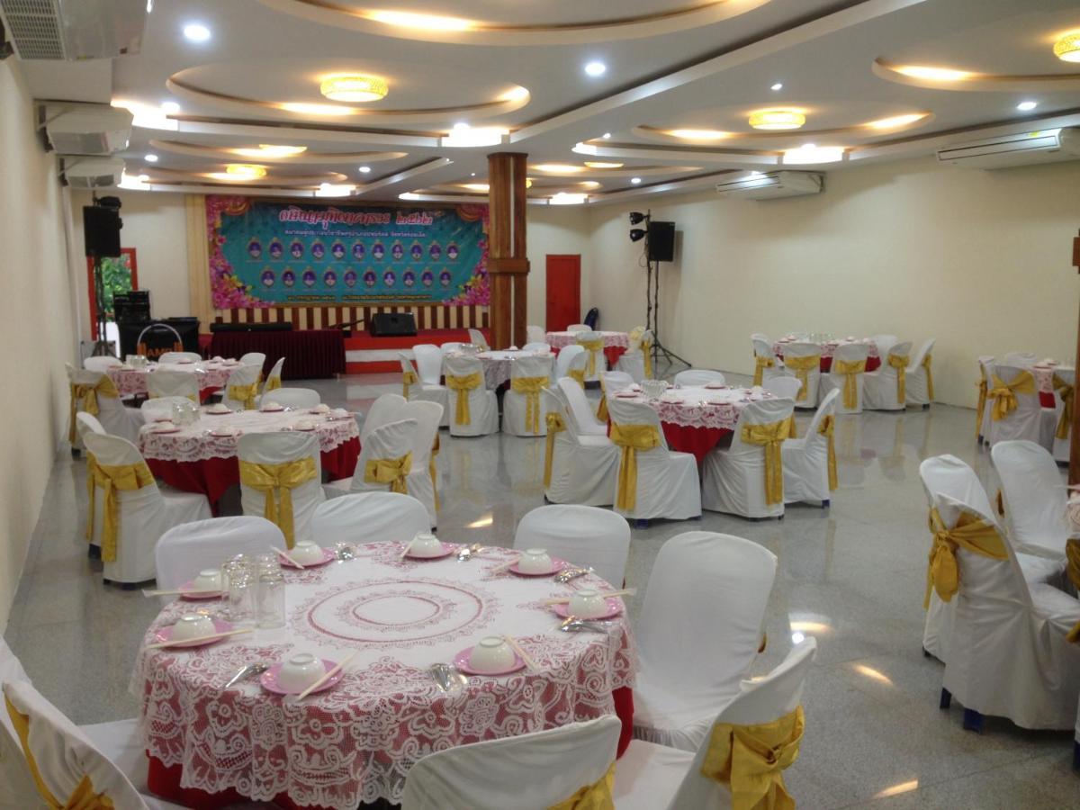 Riverfront Hotel Mukdahan Exterior photo