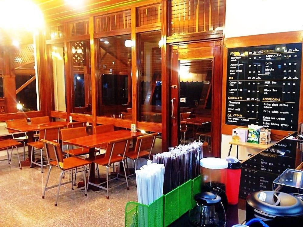 Riverfront Hotel Mukdahan Exterior photo