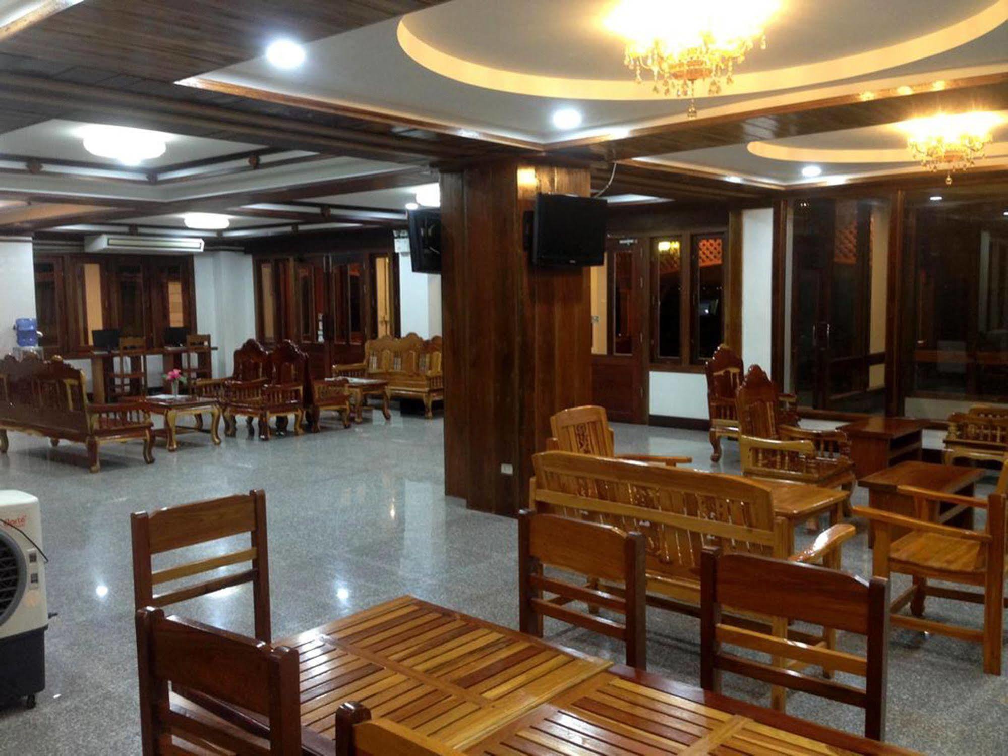 Riverfront Hotel Mukdahan Exterior photo